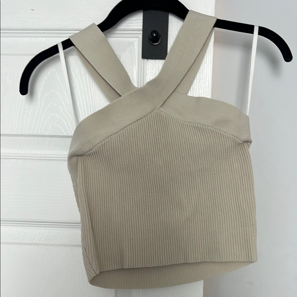 Aritzia Babaton Tan Ribbed Women's Top